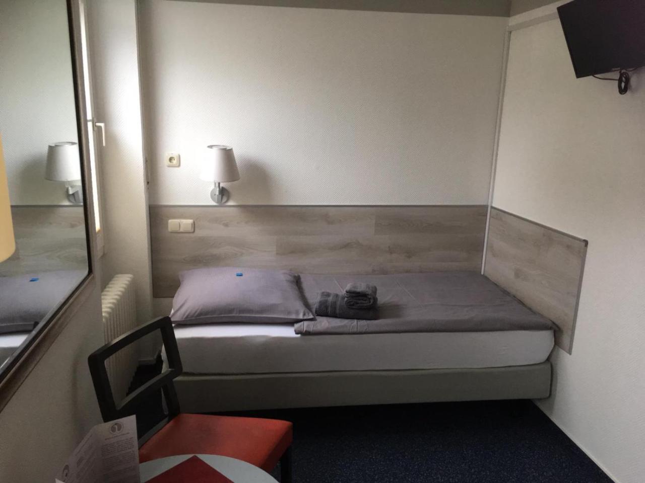 Nell-Breuning-Hotel Herzogenrath Luaran gambar